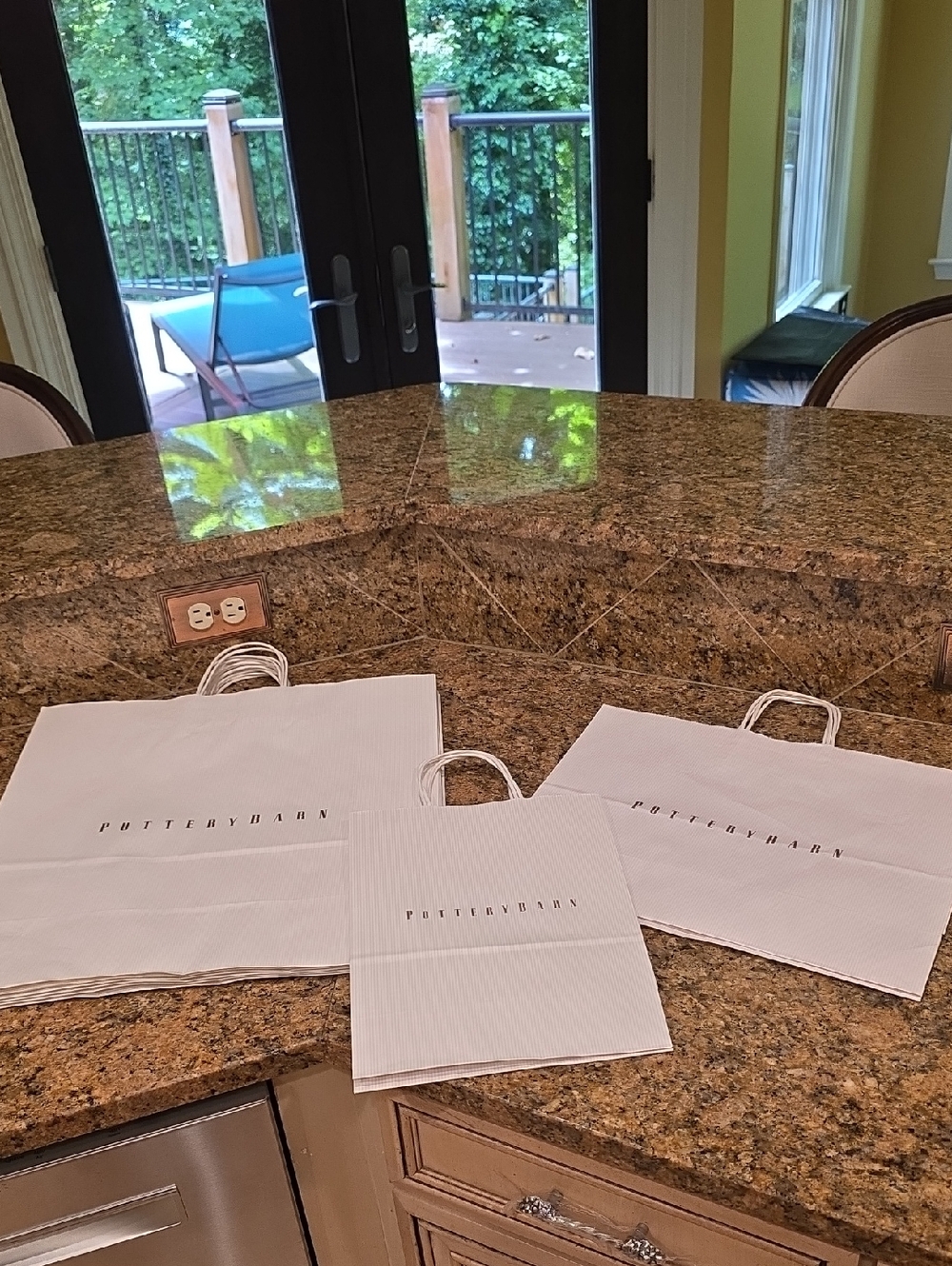 10 Pottery Barn Shopping Bags